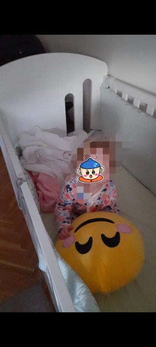 Cuna de madera