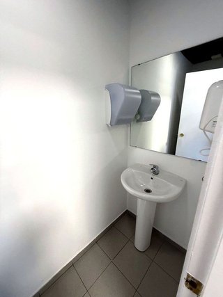 Oficina en alquiler en Santa Eulàlia en Hospitalet de Llobregat, L´