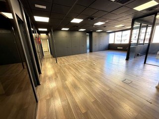 Oficina en alquiler en Santa Eulàlia en Hospitalet de Llobregat, L´