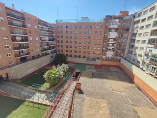 Piso en alquiler en Cuatro Caminos en Madrid