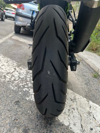 Kawasaki Z125 ABS 2021 Negra y Verde