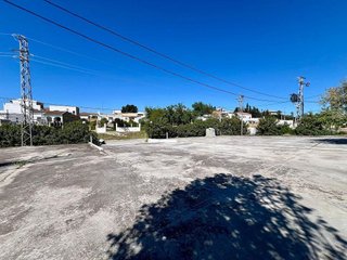 Nave industrial en venta en Aguilar de la Frontera