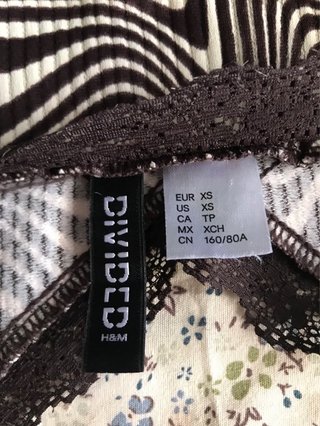 Camiseta tirantes con encaje y estampado