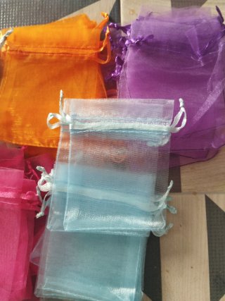 40 Saquitos de 7 por 9cm para regalo