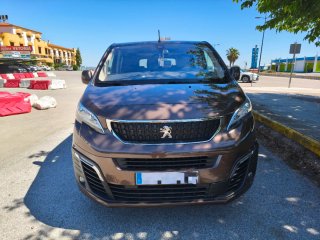 Peugeot Traveller 2021
