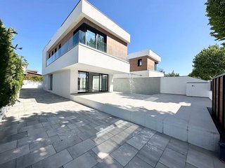Chalet en venta en Empuriabrava en Castelló d´Empúries