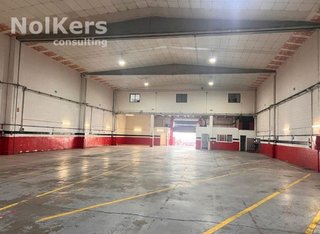 Nave industrial en alquiler en La Marina del Prat Vermell en Barcelona