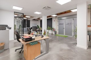 Local comercial en alquiler en Tres Olivos - Valverde en Madrid
