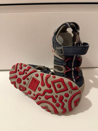 Sandalias azules niño talla 26