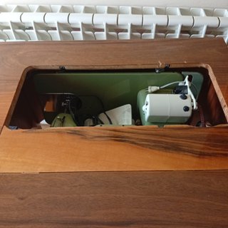 Máquina de coser Sigma antigua