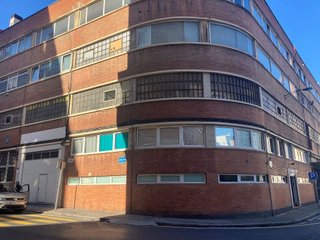 Local comercial en venta en Iralabarri en Bilbao