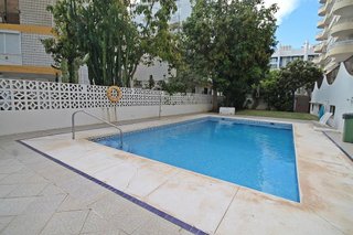 Piso en venta en Playa de la Fontanilla en Marbella