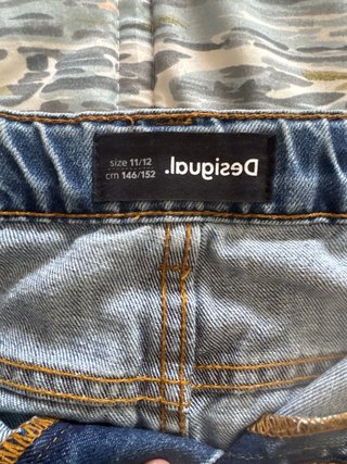 Vaqueros niña Desigual talla 11/12 146-152 cm