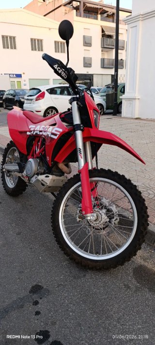 Moto Gas Gas 700 Es.