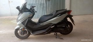 Honda Forza 350cc, 3400 km. PRÁCTICAMENTE NUEVA.