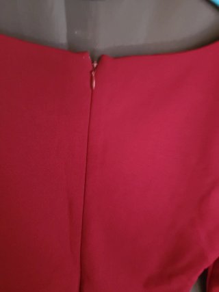 Vestido rosa/rojo con detalles