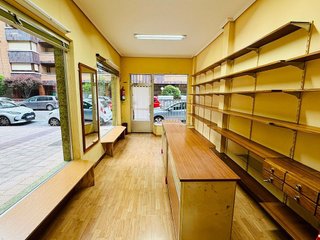Local comercial en alquiler en Pº Zorrilla - Cuatro de Marzo en Valladolid