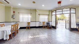 Local comercial en alquiler en Silla