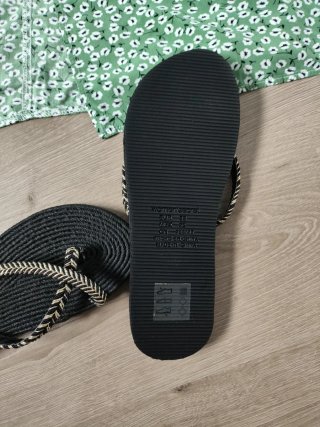 Falda midi floral + regalo sandalias