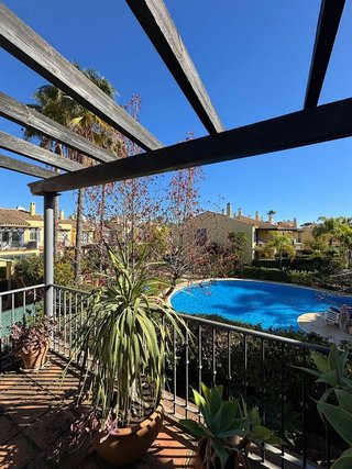 Casa adosada en venta en Puerto Banús en Marbella