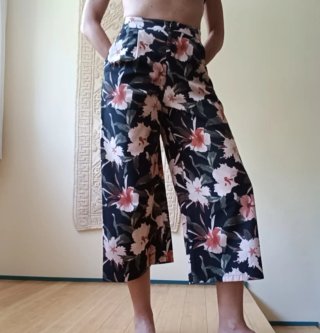 Pantaloni vita alta floreali