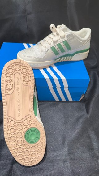 Zapatillas Adidas Forum Beige y Verde