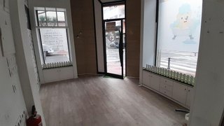 Local comercial en alquiler en Yecla