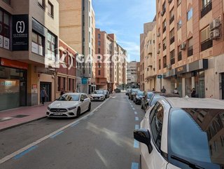 Garaje en venta en Nueva Andalucía en Almería