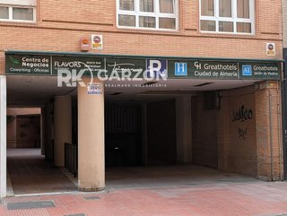 Garaje en venta en Nueva Andalucía en Almería