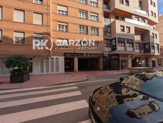 Garaje en venta en Nueva Andalucía en Almería