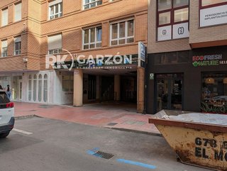 Garaje en venta en Nueva Andalucía en Almería