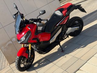 Honda X-ADV 750 Rojo Brillo