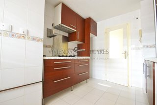 Piso en venta en Colores - Entreparques en Sevilla