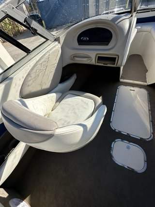 Barco Stingray 220LX J