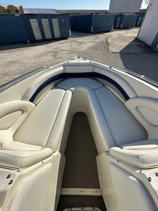 Barco Stingray 220LX J