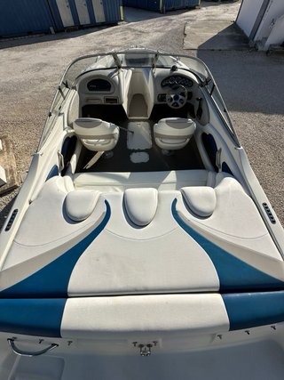 Barco Stingray 220LX J