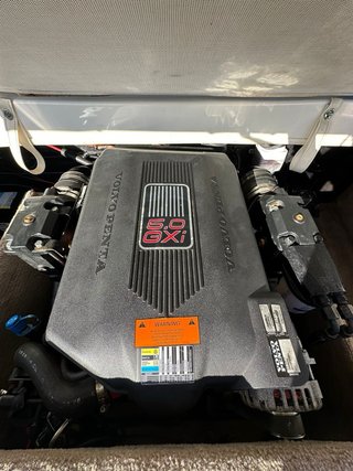 Barco Stingray 220LX J