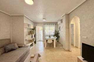 Piso en alquiler en Nueva Torrevieja - Aguas Nuevas en Torrevieja