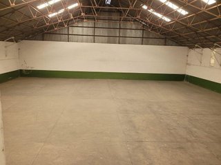 Nave industrial en alquiler en Valdepeñas