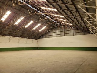Nave industrial en alquiler en Valdepeñas
