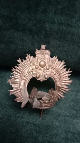 Corona de plata dorada