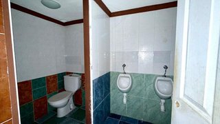 Bar en venta en Contrueces en Gijón
