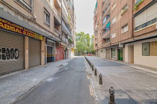 Local comercial en venta en Camino de Ronda - Rosaleda en Granada