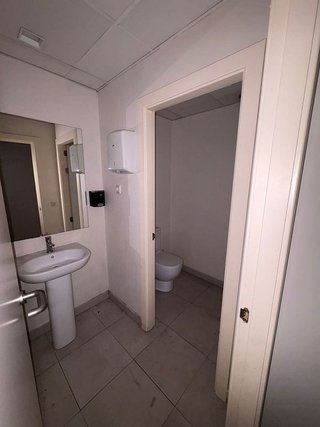 Local comercial en alquiler en Arapiles en Madrid
