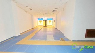 Local comercial en alquiler en Milán - Pumarín - Teatinos en Oviedo