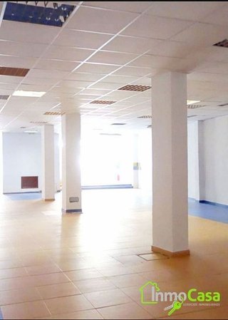 Local comercial en alquiler en Milán - Pumarín - Teatinos en Oviedo