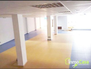 Local comercial en alquiler en Milán - Pumarín - Teatinos en Oviedo