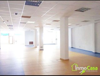 Local comercial en alquiler en Milán - Pumarín - Teatinos en Oviedo