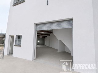 Nave industrial en alquiler en El Mercado en Manises