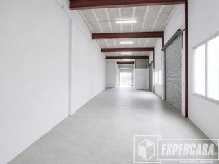 Nave industrial en alquiler en El Mercado en Manises